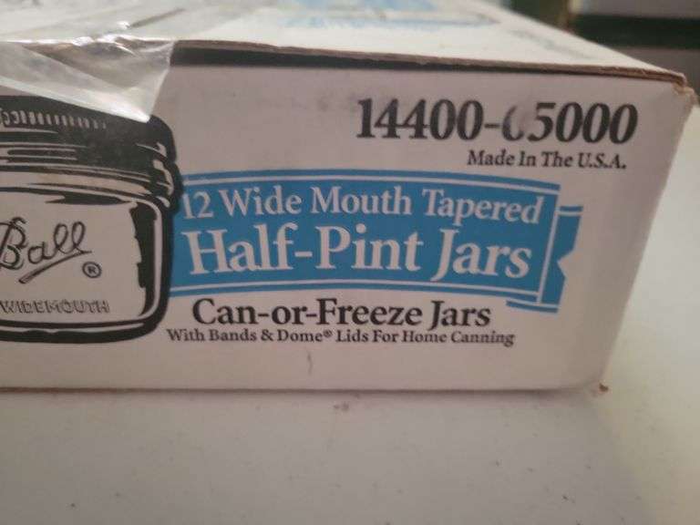12 Wide Mouth Hlaf Pint Jars W/Lids and Rings