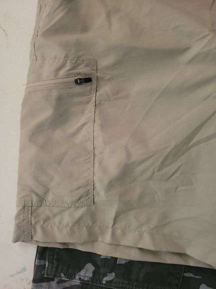 2 Red Head Size 38 Shorts