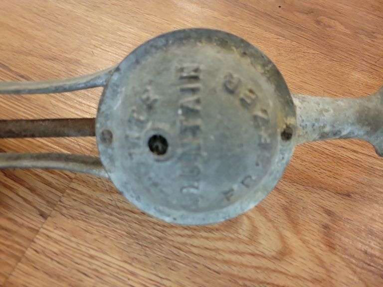 Hand Crank Ice Cream Freezer