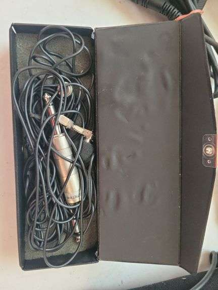 Lapel Mic, Mic on Stand, and Pouches