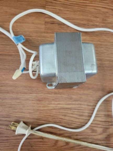 Foster Mod 2018 Line Mixer and 2 Yamaha Monitor Speakers (see Description Below)