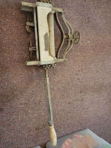Hand Crank Wringer