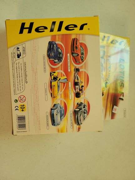 2  - Lotus F1 Scal Models (1-New Sealed)