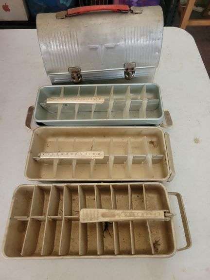 Tin Lunchbox and Ice Cube Trays