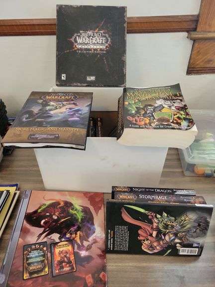 Box World of War Craft Books