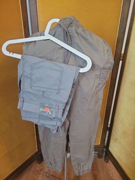 Natural Reflections Size 6 Shorts and Pants