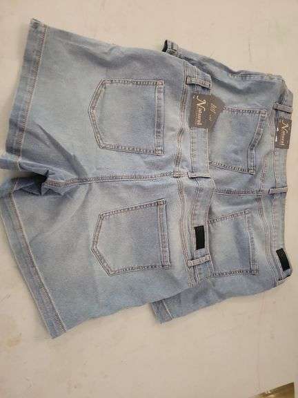 2 Natural Reflections size 16 Denim 5 Pocket Shorts