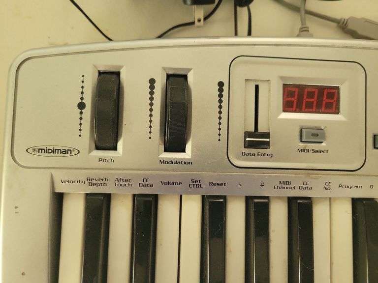 Midiman Oxygen 8 USB Keyboard