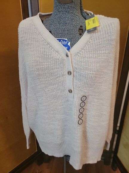 2 Natural Reflections LG Knit Sweaters