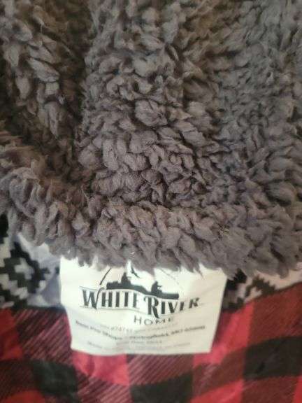 White River Queen Blanket and Carry Belt