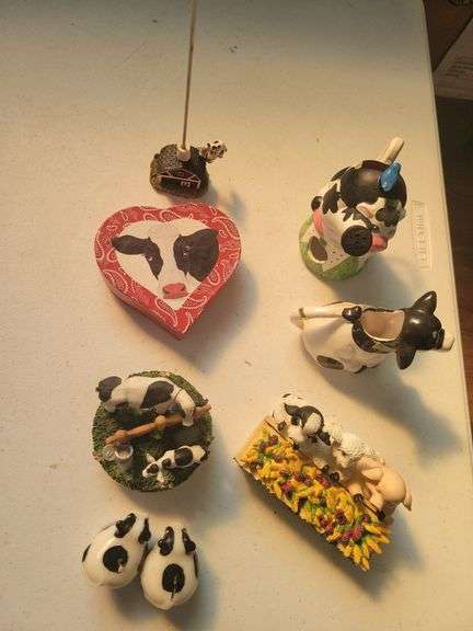 20 Merry Moo and 8 Other Figurines