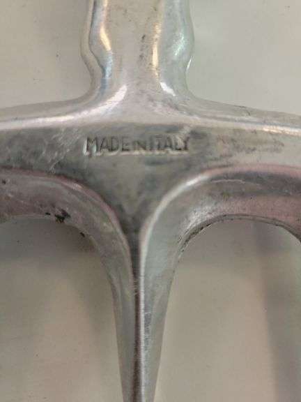 Aluminum Icream Scoop and Bull Head