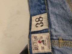 2 Red Head Size 38 Men's Shorts