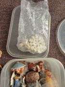 2 Containers Figures