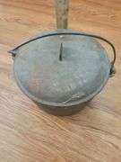 Cast Oron Pot and Lid