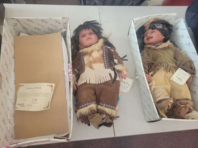Pair Indian Dolls