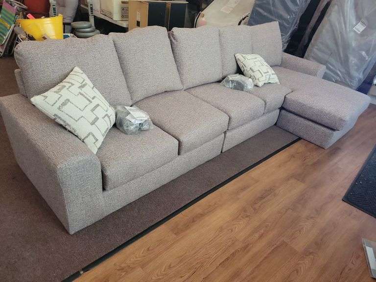 Online New Furniture Auction