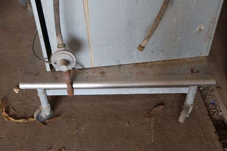 30" x 36" Stainless equipment stand