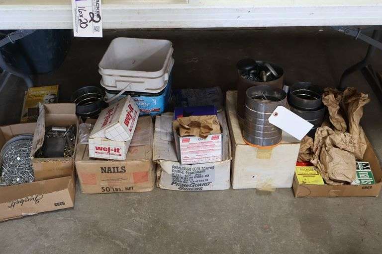 All to go - Large lot of assorted hardware