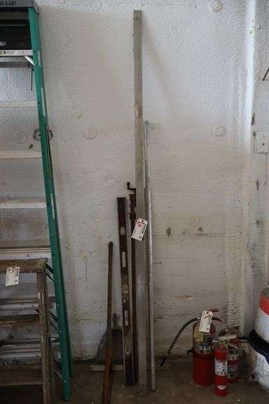 All to go - Wood level, T-Square & pipe