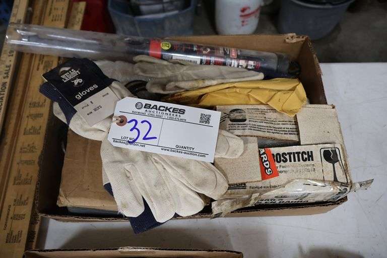 Box to go - Stick nails & rope