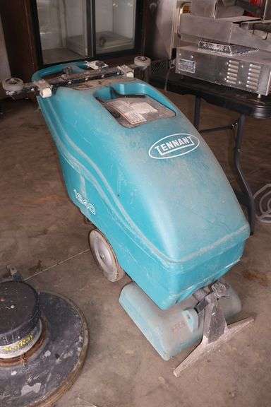 Tennant 1240 carpet extractor - AS IS