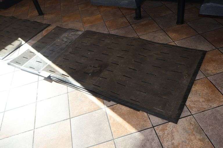 Times 3 - 3' x 5' antifatigue mats