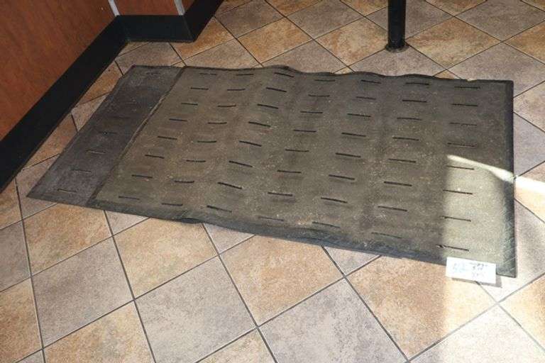 Times 2 - 3' x 5' antifatigue mats