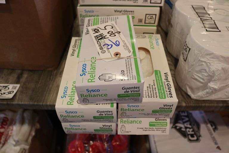 All to go - 5 boxes of assorted sized gloves