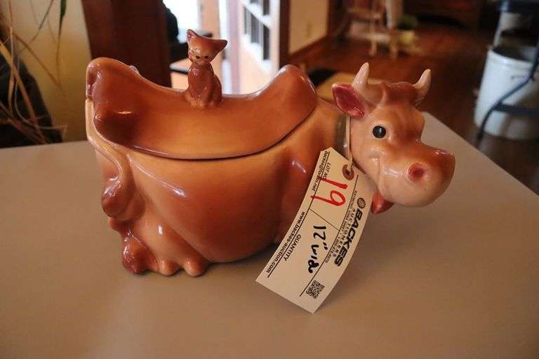 Brush McCoy "Elsie the Cow" with winking cat cookie jar