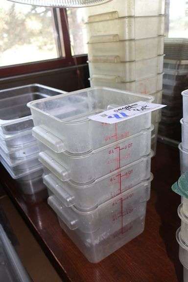 Times 4 - 8 quart acrylic food storage containers - no lids