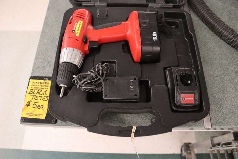 Greatneck 18 volt drill with battery, charger, & case