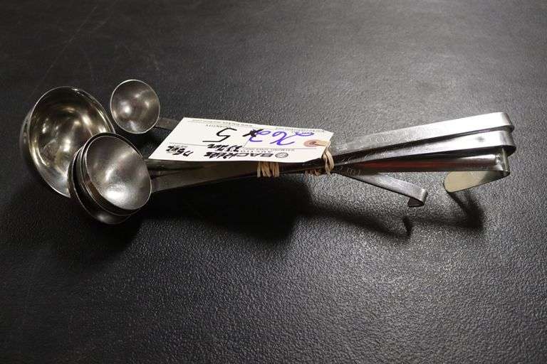 Times 5 - assorted sized ladles
