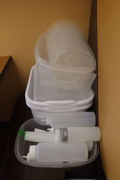 All to go - assorted Tupperware and plastic containers