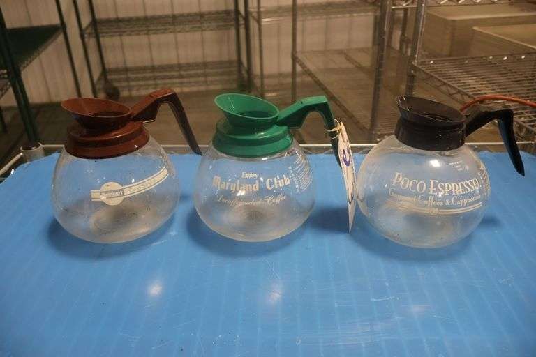 All to go - (3) Glass coffee pots