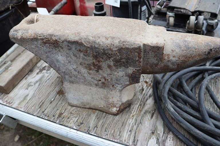 Approx. 80 lb. anvil - broken ears
