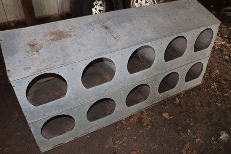 65" Galvanized 10-hole chicken laying house