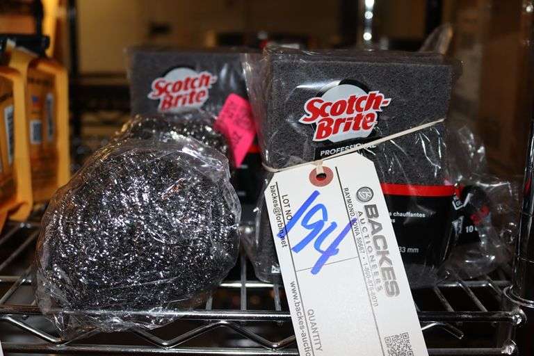 All to go - Scotch Brite and stainless scrubbers