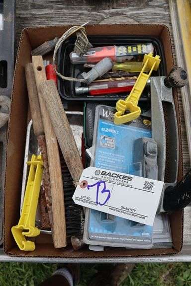 Box flat to go - Hammer, brush, & more