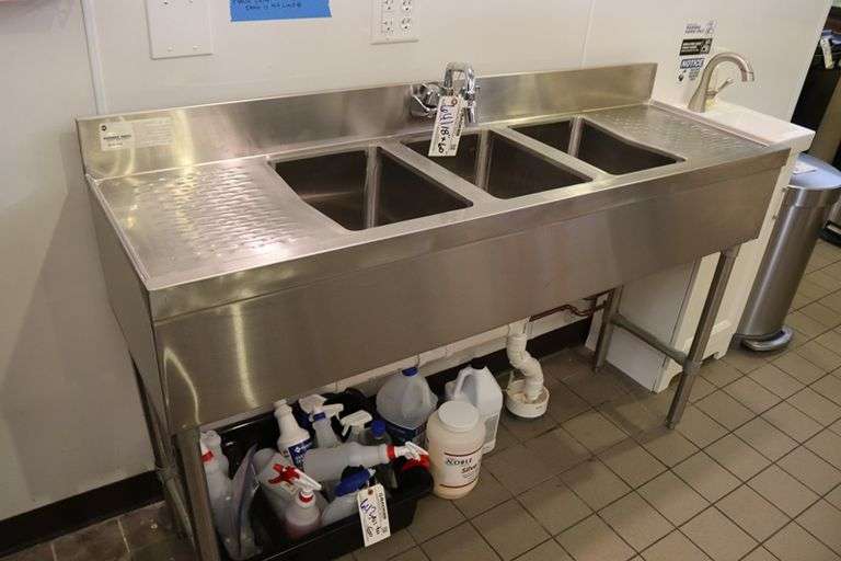 18" x 60" Advance SLB-53C stainless 3 bin bar sink