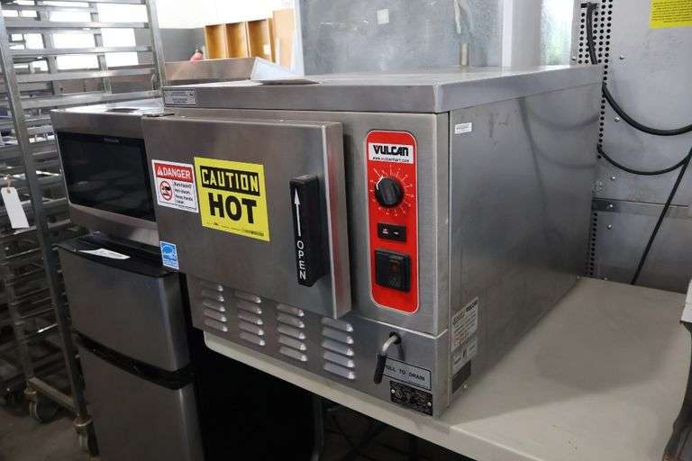 Vulcan C24E03 counter top electric steamer - 1/3 phase - wired 3 phase - 208/240 volt