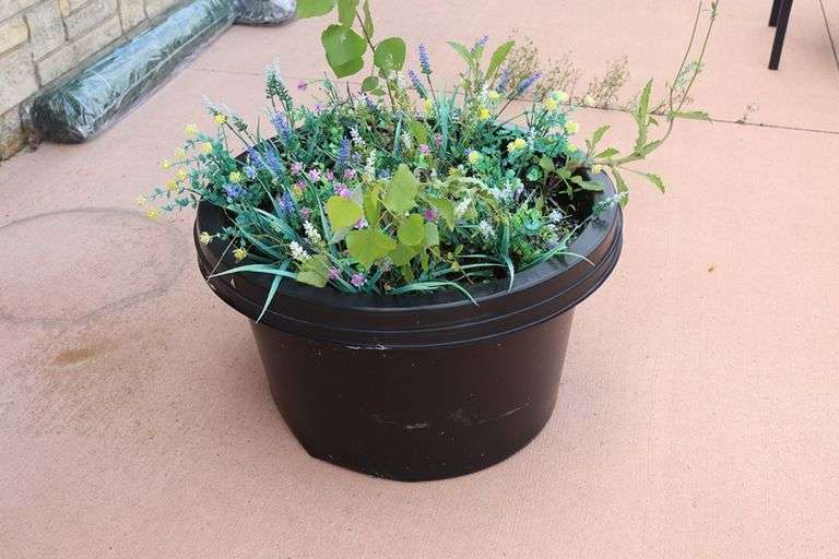 Times 2 - 26" round plastic flower pots