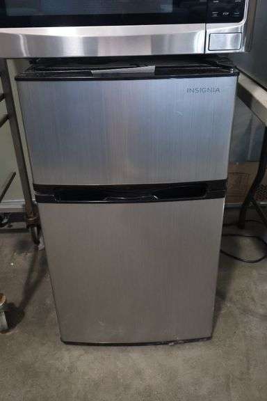 Insignia dorm fridge