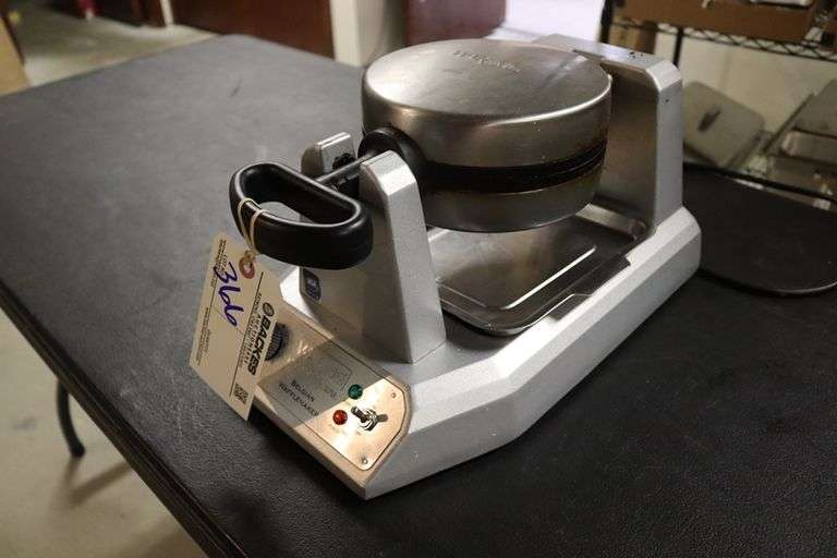 Waring Belgium waffle maker - WW180S