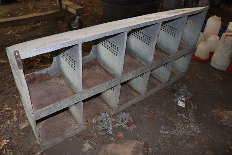 65" Galvanized 10-hole chicken laying house