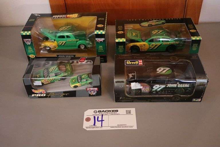 All to go - 4 John Deere collector cars