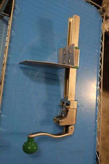 New - Garde countertop mount manual can opener