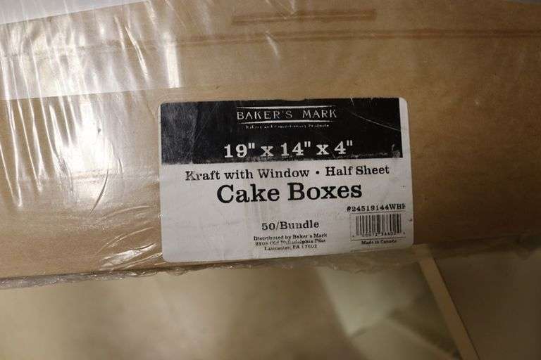 Bakers Mark 19" x 14" x 4" cake boxes with window