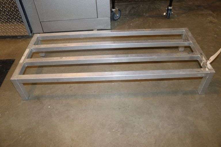 20" x 48" aluminum dunnage rack