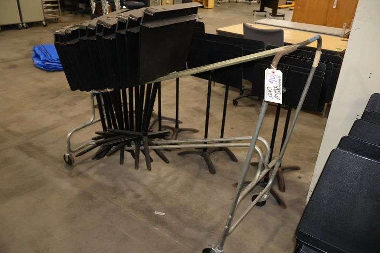 Times 12 - Wenger metal framed poly music stands with cart